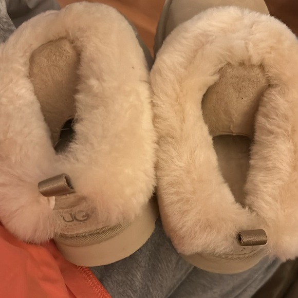 UGG | Tazzelle Shoe - Picture 2 of 5